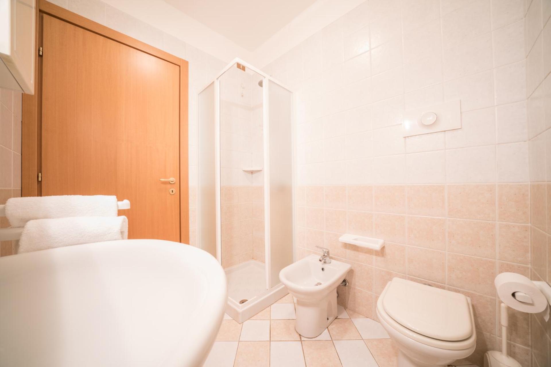 Gardappartamenti - Cascinale With Terrace Desenzano del Garda Ngoại thất bức ảnh