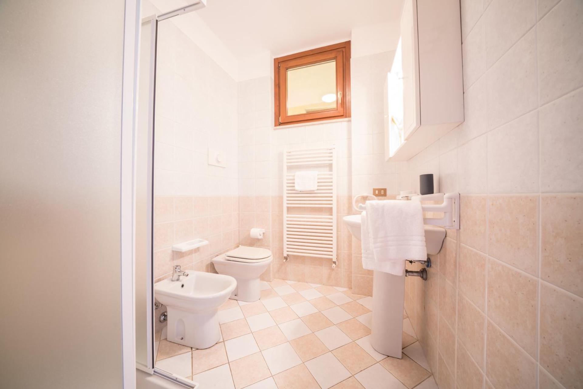 Gardappartamenti - Cascinale With Terrace Desenzano del Garda Ngoại thất bức ảnh