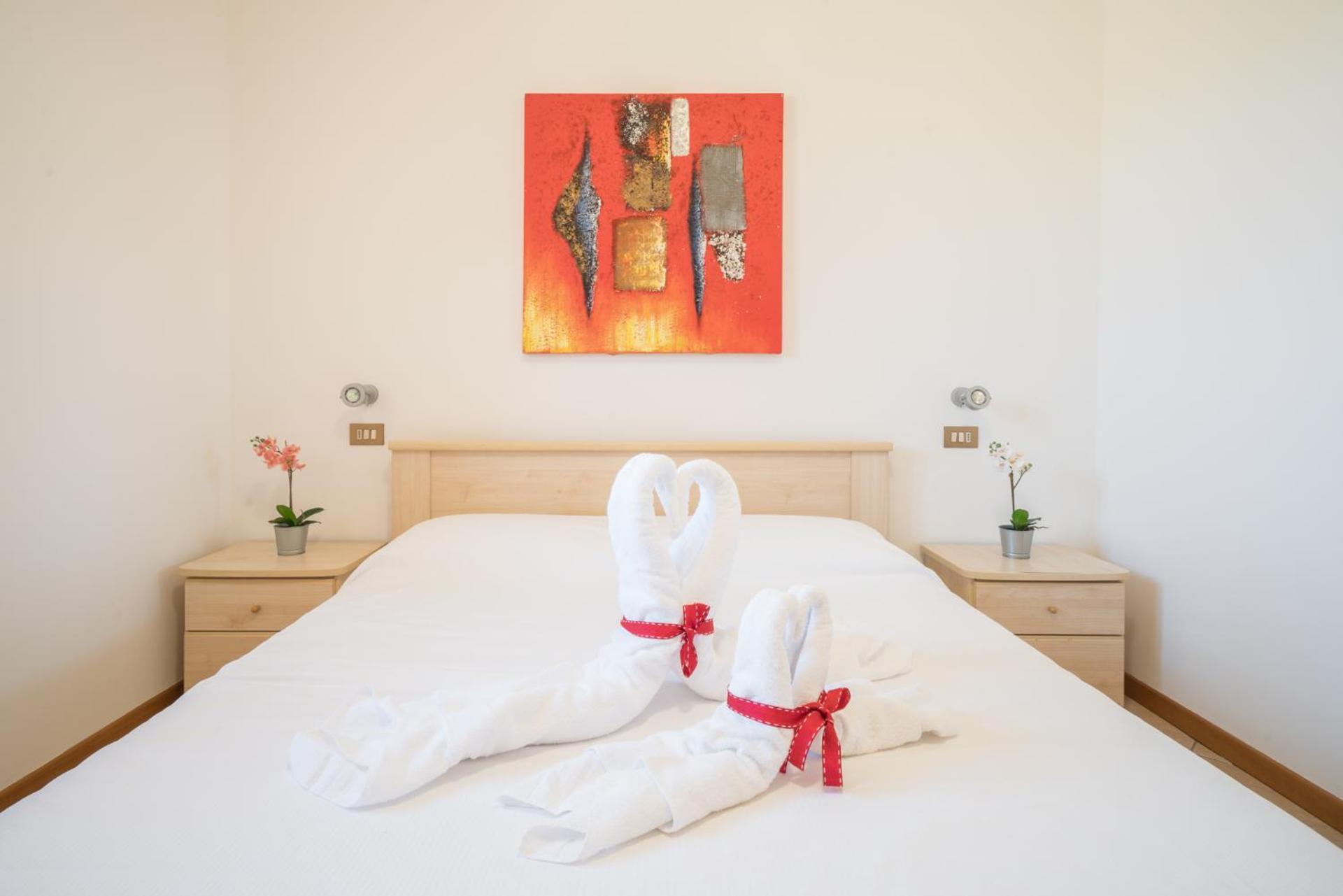 Gardappartamenti - Cascinale With Terrace Desenzano del Garda Ngoại thất bức ảnh